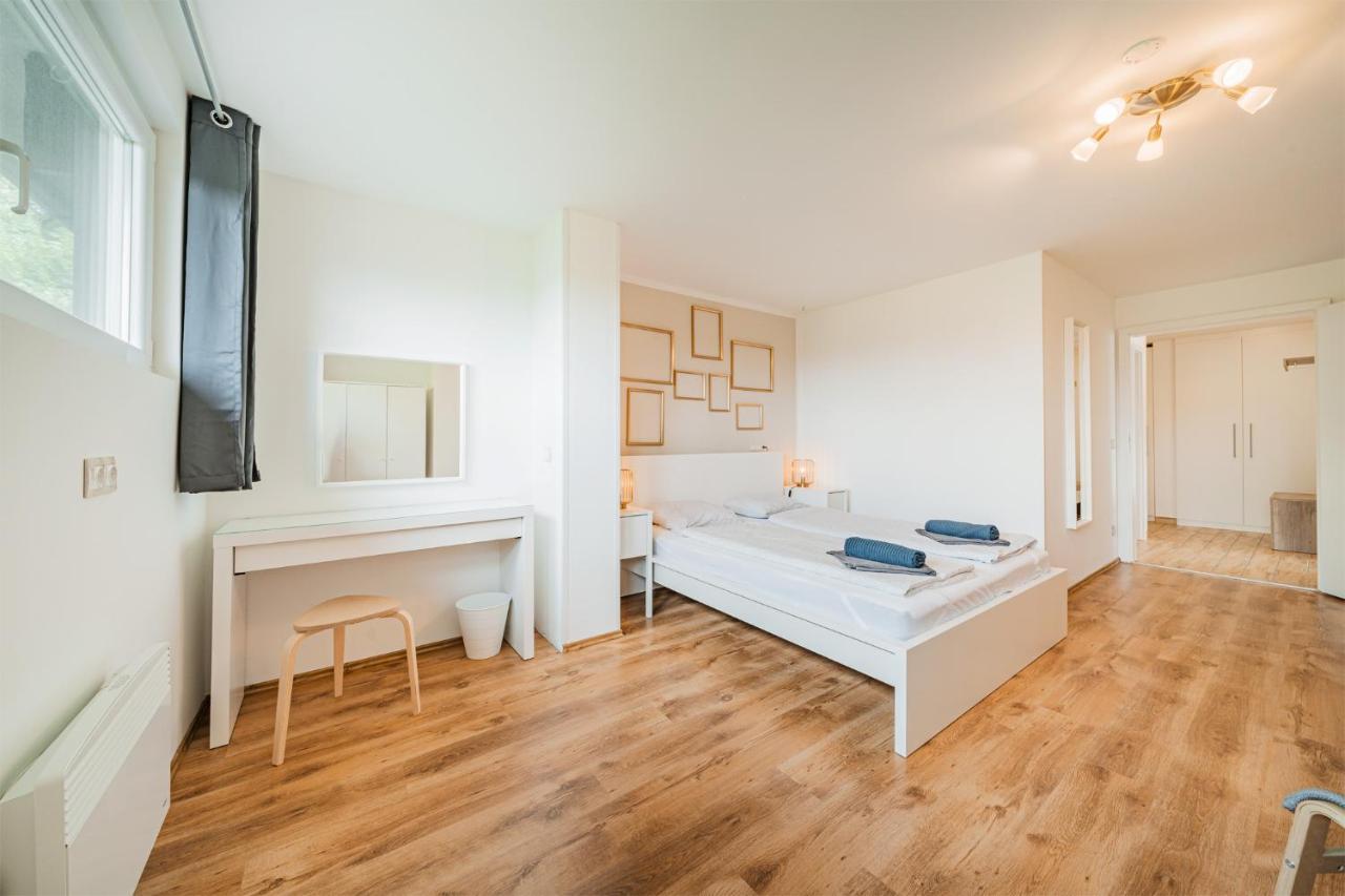 Panorama-Apartments in unmittelbarer See-Nähe Schiefling am Wörthersee Exterior foto